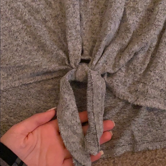 grey knotted top - Picture 3 of 3